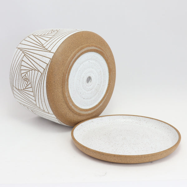 Reversed Paradox Planter on Speckled Clay 7.25 in / 18.5 cm Wide