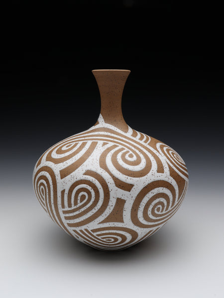 Belly Swirl [8.4in / 21.3cm Tall]