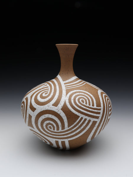 Belly Swirl [8.4in / 21.3cm Tall]