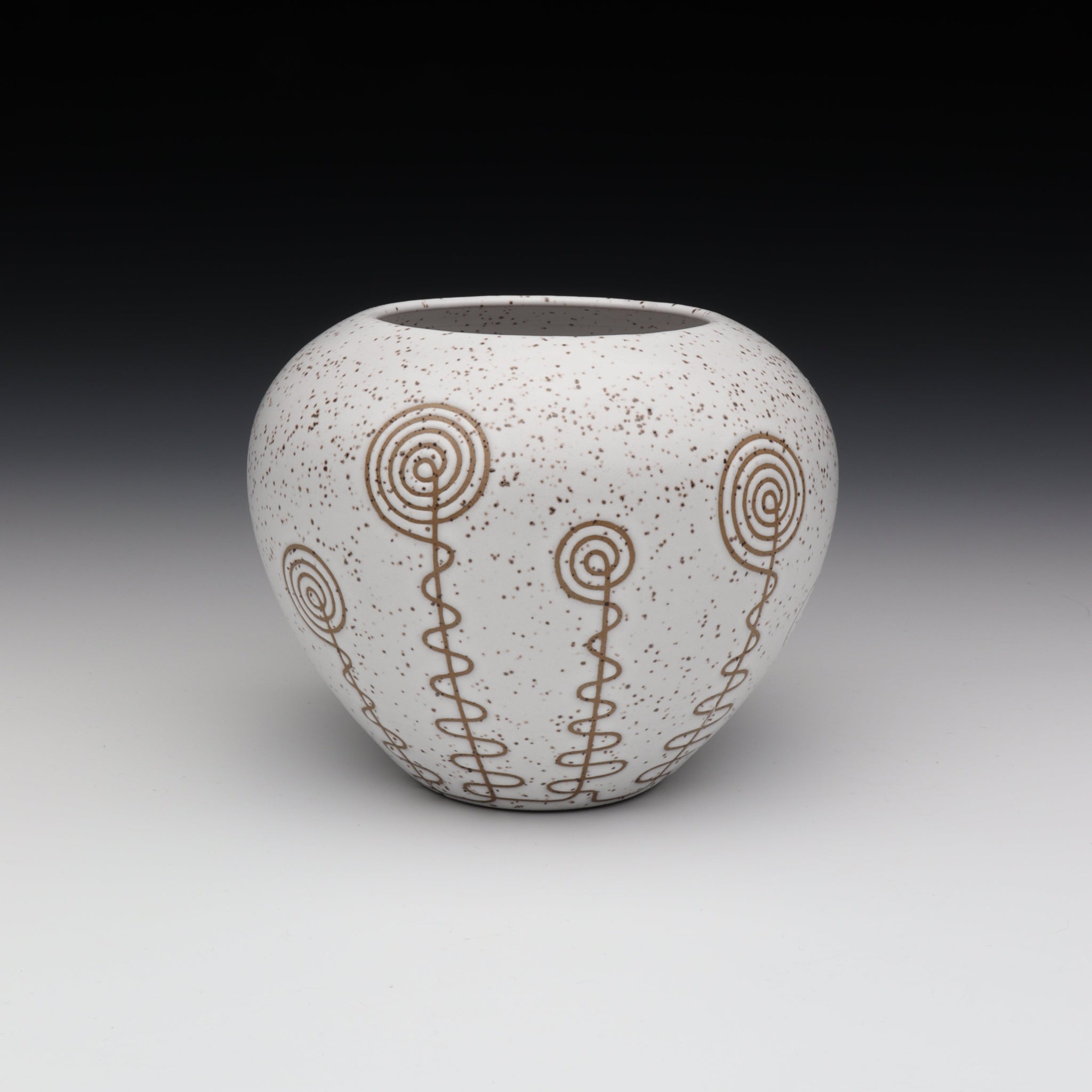 Small Spiral Vase [3.7in / 9.5cm Tall]