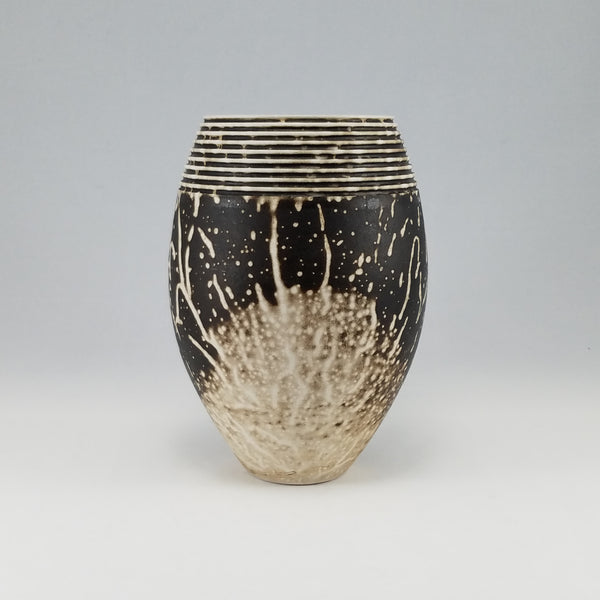 Obvara Vase (8.3in / 21cm tall)